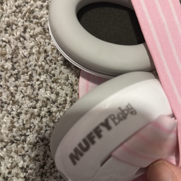 New born ear muffs - Picture 4 of 4